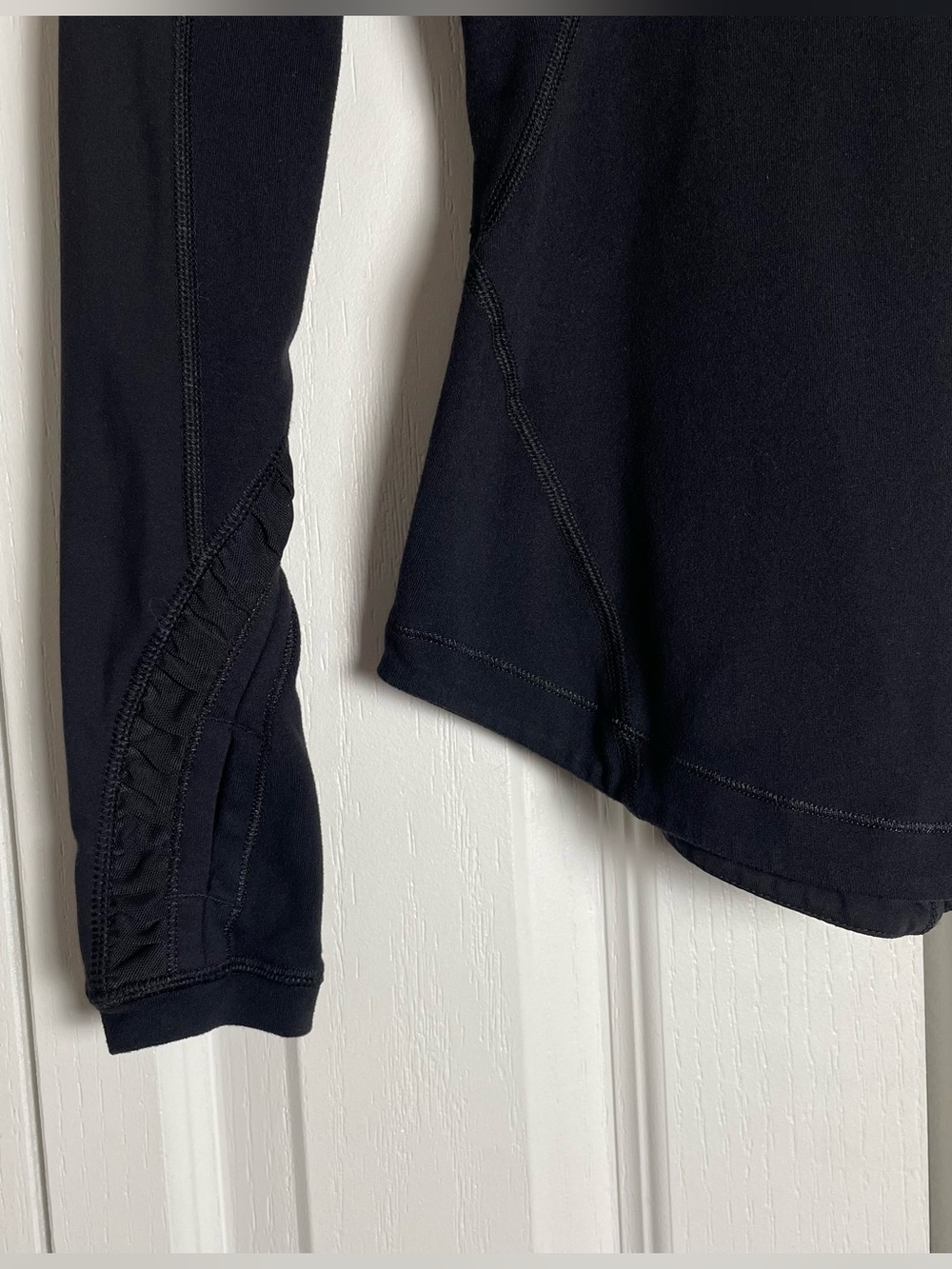 Lululemon Run: Reflect Long Sleeve Pullover Top Women’s 2 Black Reflect Fitted - Picture 7 of 15